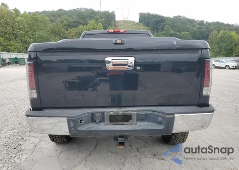 2008 Chevrolet Silverado K1500 z USA, uszkodzony, nr VIN 1GCEK14068Z155305